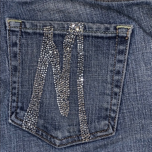 Capris - Picture 3 of 4